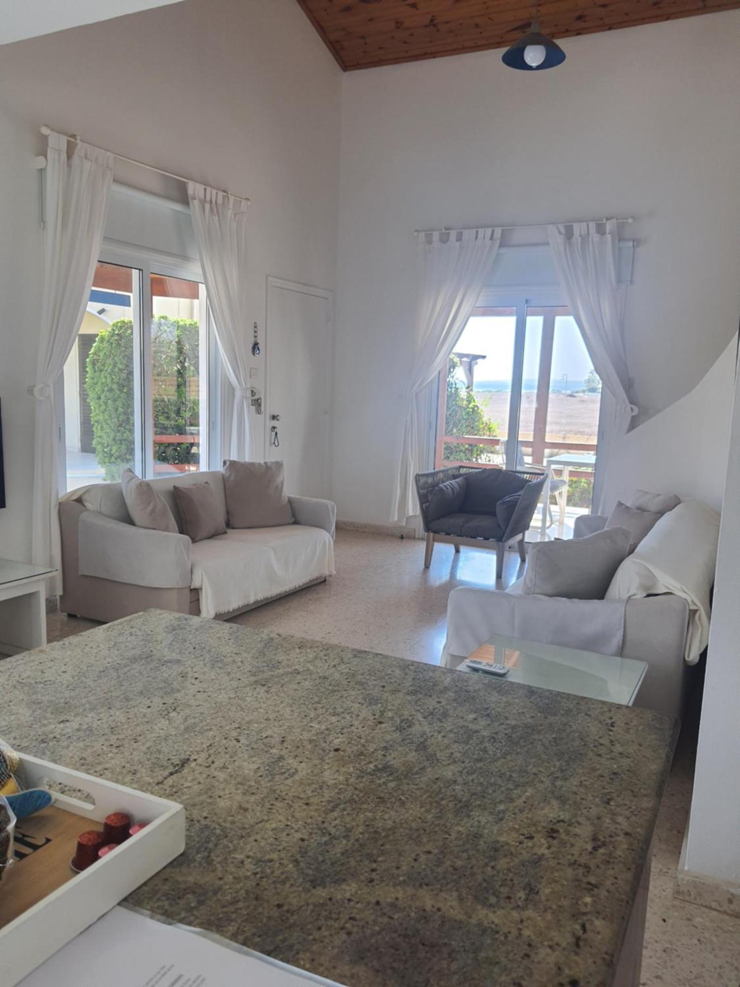 - Ayia Thekla Sea View Villa *